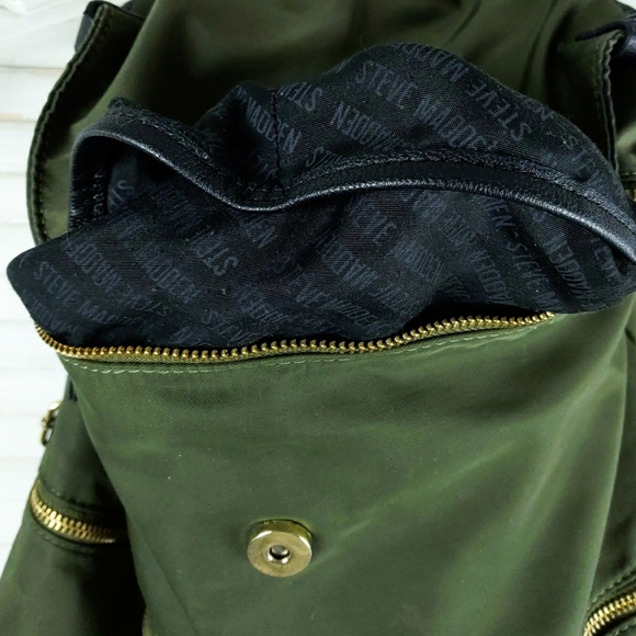 **SOLD**Steve Madden Olive Green Gold Zip Backpack - Picture 4 of 9